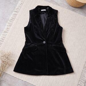 Black Sleeveless Blazer Vest